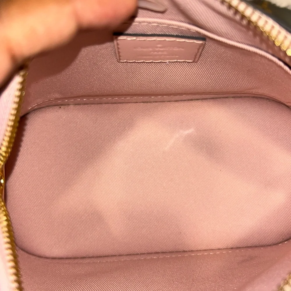 Louis Vuitton‎ Pink Vernis Alma BB